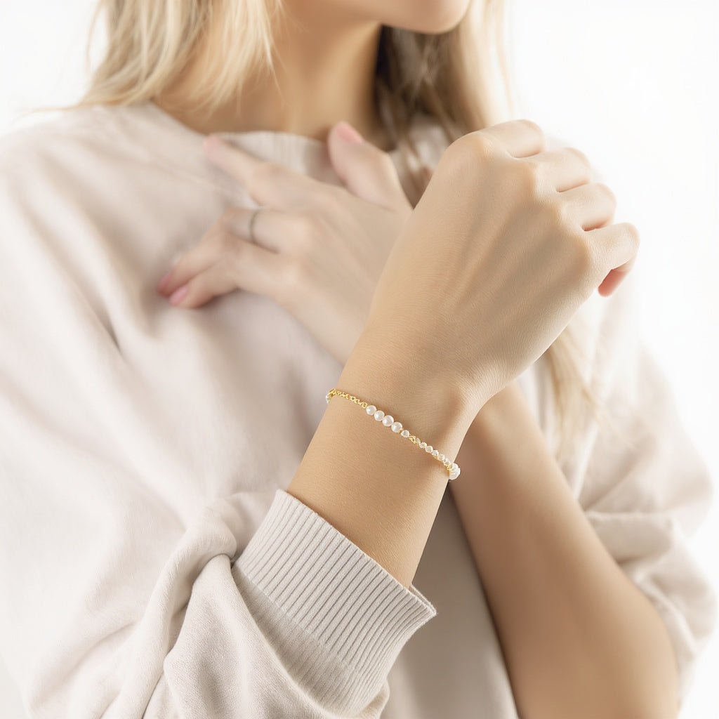 Gold Beaded Bracelet – Pearl, 7.5 Inches, Minimalist